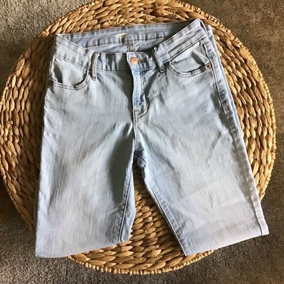 Old Navy Super Mid rise Jeans - Picture 5 of 6